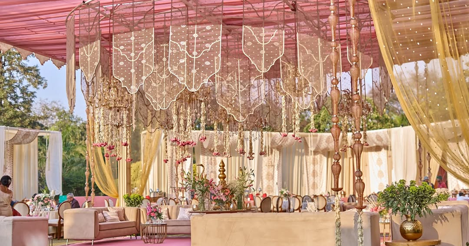Luxury wedding reception decor
